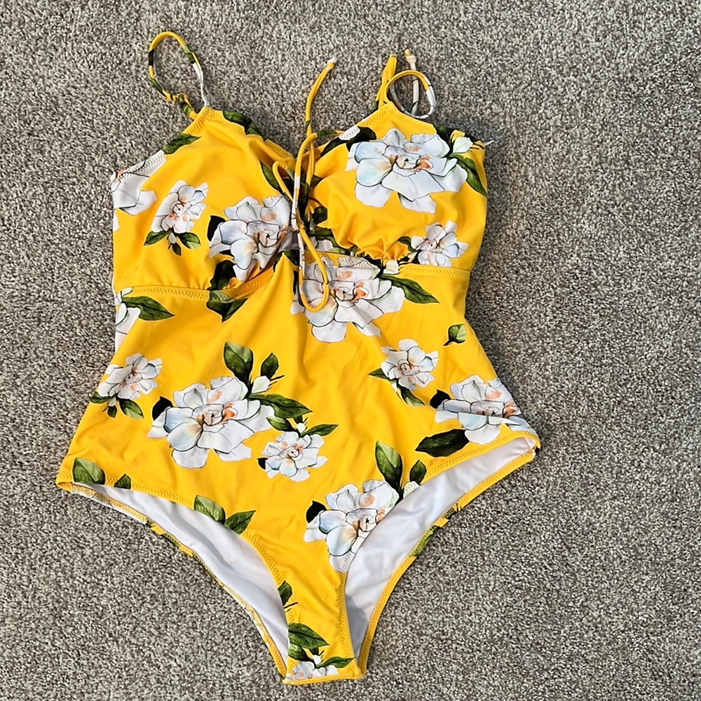 NWT yellow floral swimsuit